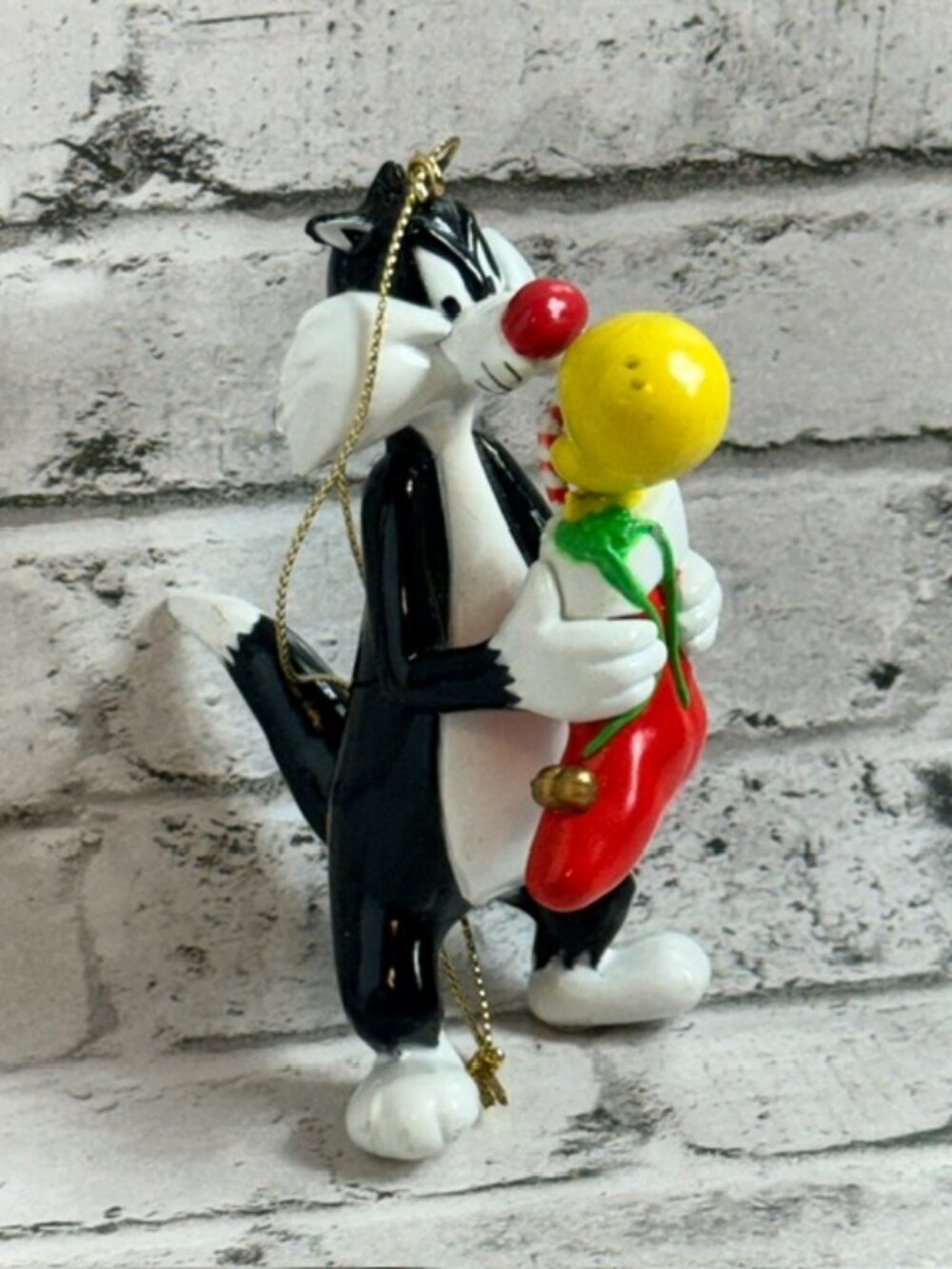 Tweety Sylvester 1989 Danbury Mint Bugs Bunny Friends Christmas Ornament Looney